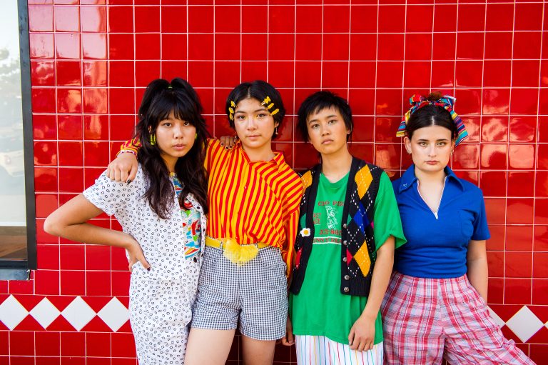 THE LINDA LINDAS ANNOUNCE NEW ALBUM, ‘NO OBLIGATION’