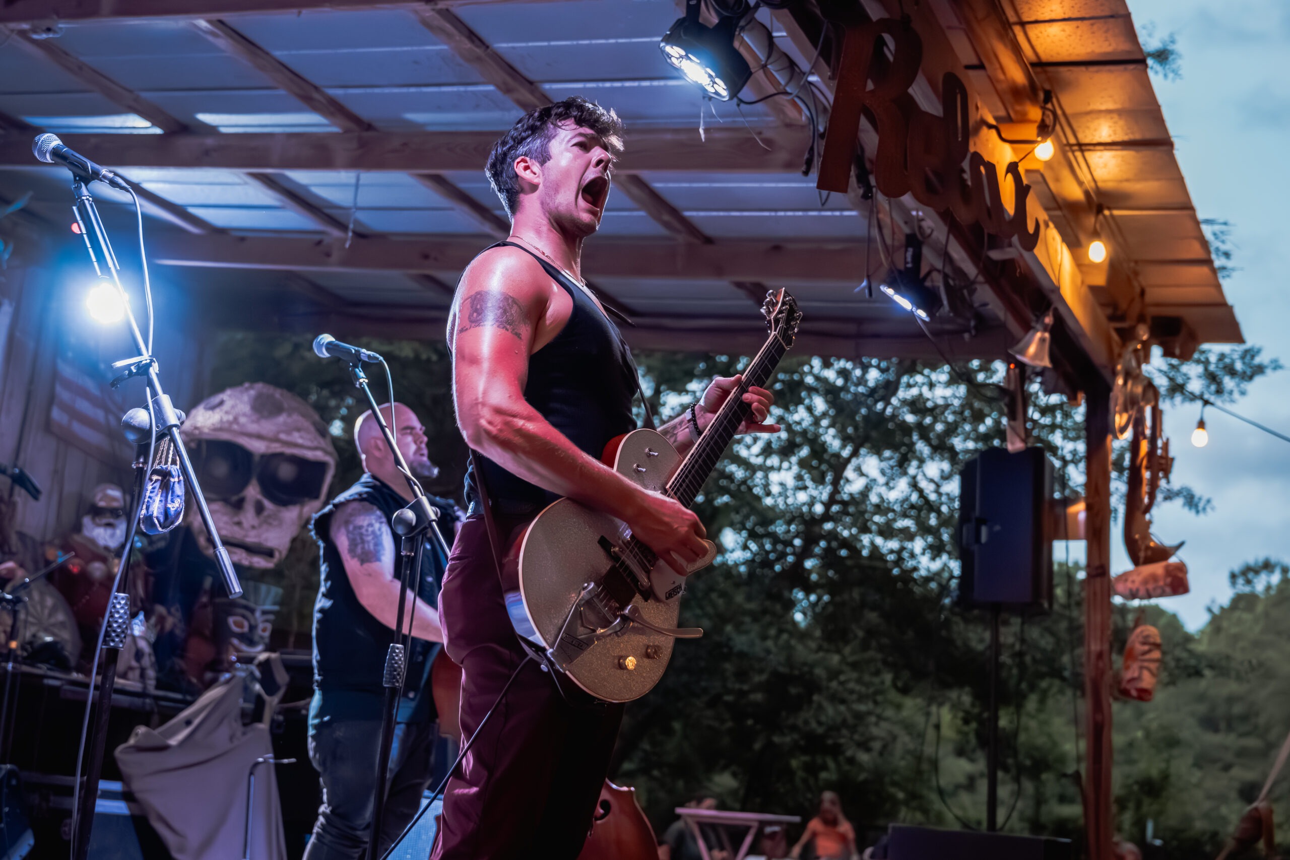20250702 barn jam hr 050